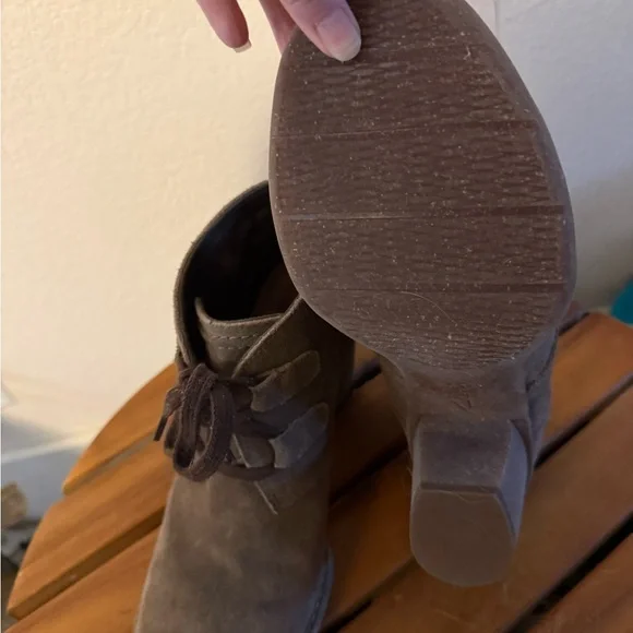 Clarks Dark Brown Suede Ankle Booties - Picture 4 of 6